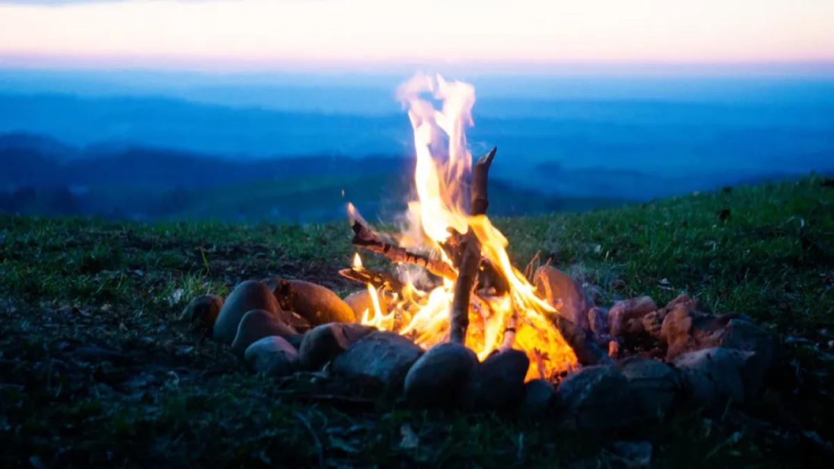 Campfire (1)